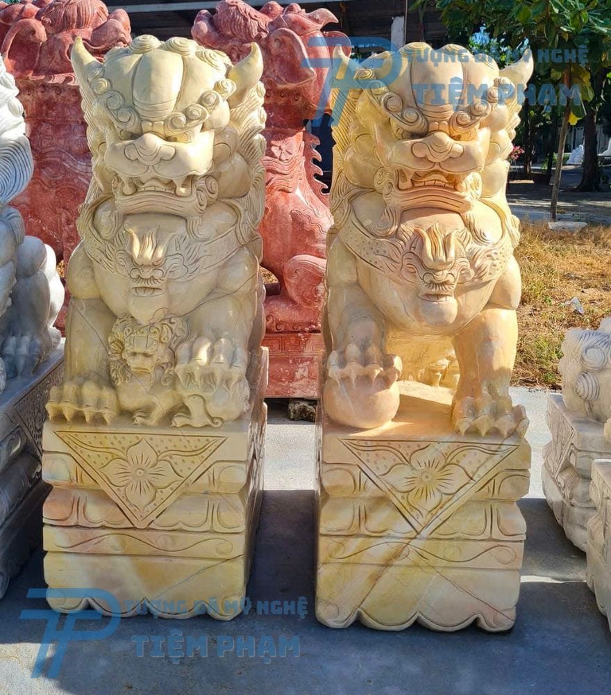 Tiệm Phạm bán tượng kỳ lân đá tại TP HCM