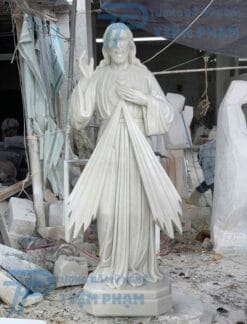 Tượng Chúa Lòng Thương Sót bằng đá