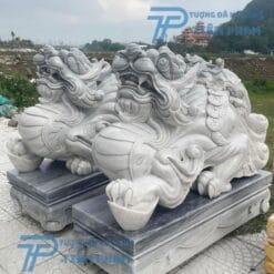 Tượng Tỳ Hưu bằng đá Trắng Xám