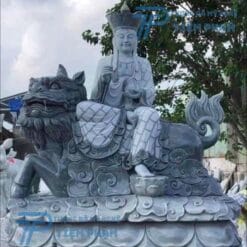 Tượng Phật Địa Tạng Vương Bồ Tát cưỡi Đề Thính bằng đá đẹp, đa dạng mẫu mã. Liên hệ ngay Hotline/Zalo 0774444005 để nhận tư vấn và báo giá chi tiết.