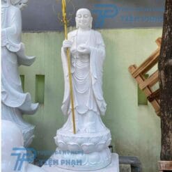 Khám phá tượng Địa Tạng Vương Bồ Tát bằng đá đẹp mỹ nghệ Non Nước Đà Nẵng. Gọi Hotline/Zalo 0774444005 để được tư vấn và báo giá nhanh chóng.