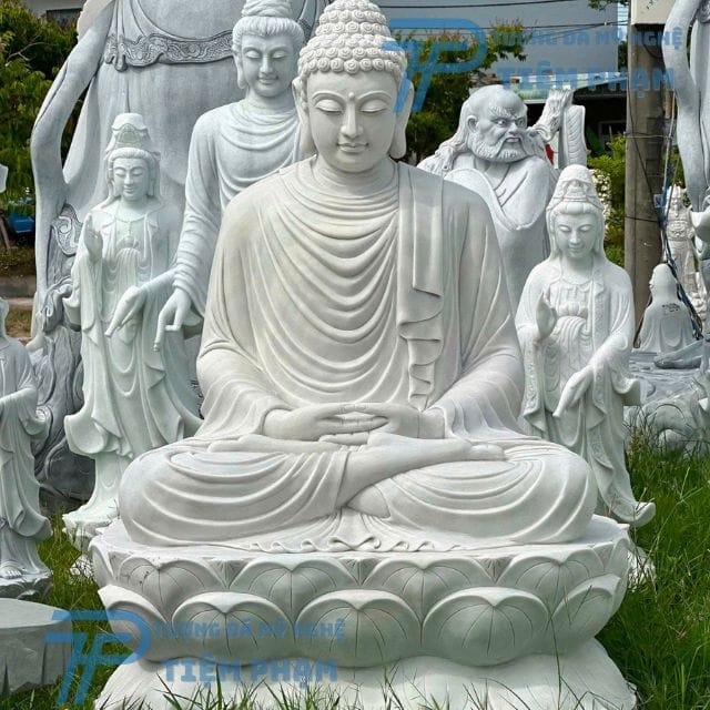 Tượng Phật Thích Ca bằng đá tự nhiên