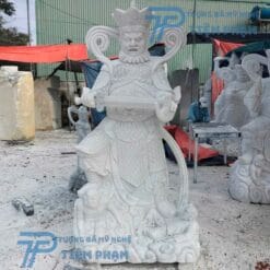 Tượng Tứ Đại Thiên Vương bằng đá nguyên khối