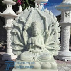 Tượng Thiên Thủ Thiên Nhãn bằng đá dáng ngồi tại xưởng