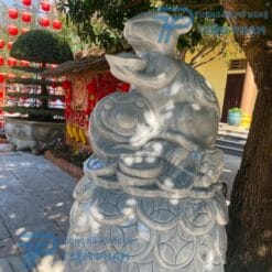 Tượng Con Chuột bằng đá tự nhiên tại Điêu Khắc Đá Mỹ Nghệ Non Nước Đà Nẵng sẽ làm nổi bật không gian sống của bạn. Liên hệ hotline/zalo: 0774444005 để được tư vấn