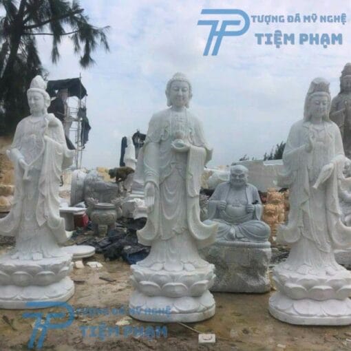Tượng Tam Thế Phật đá tự nhiên, đẳng cấp tại Đà Nẵng. Liên hệ 0774444005 để được hỗ trợ và tư vấn chi tiết.