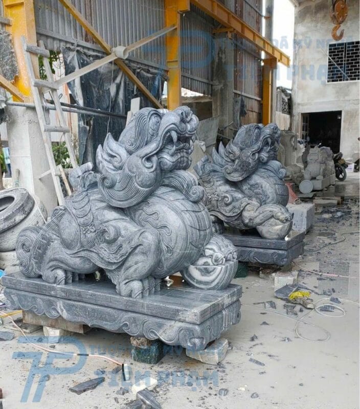 Cơ sở bán tượng Tỳ Hưu đá Đồng Nai uy tín, chất lượng tốt Cặp Tỳ Hưu bằng đá phong thủy đặt trước cổng biệt thự