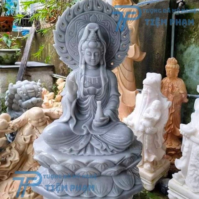 Đá cẩm thạch là gì? Đặc điểm và ứng dụng Tượng Phật Quan Âm bằng đá cẩm thạch trắng do Tiệm Phạm chế tác