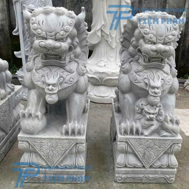 Cơ sở bán tượng Kỳ Lân đá tại Ninh Bình Mẫu kỳ lân đá trắng xám tại Ninh Bình