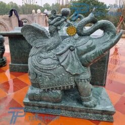 Tượng Voi Quỳ Gối Bằng Đá Xanh Ấn Độ