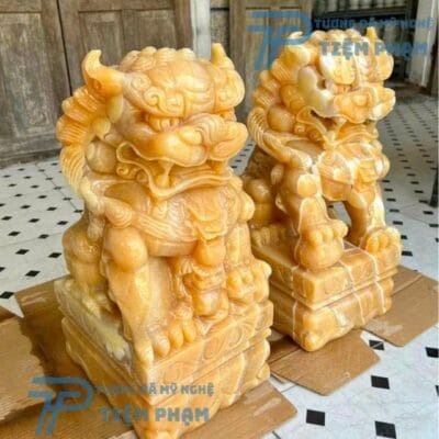 Tượng Kỳ Lân đá ngọc Hoàng Long