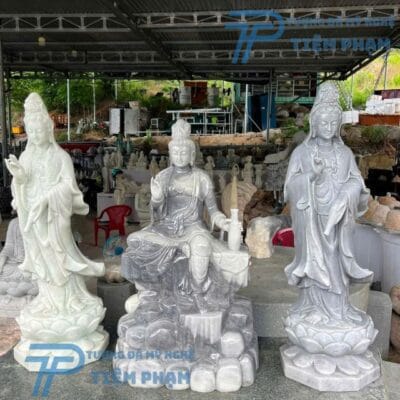 Tượng Quan Âm đá trắng