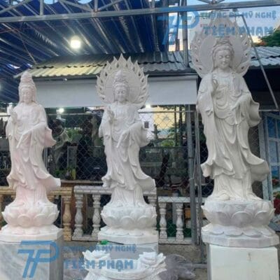 Tượng Quan Âm Bồ Tát bằng đá trắng tự nhiên