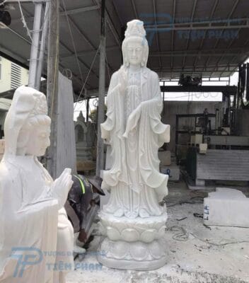 tuong phat quan am bo tat bang da