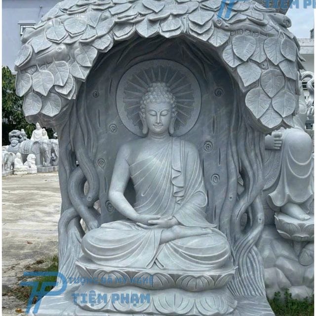 Tượng Phật Thích Ca bằng đá tự nhiên nguyên khối
