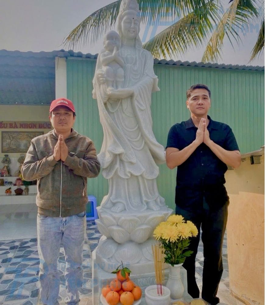 An vị Tượng phật Quan Âm Tống Tử bằng đá trắng nguyên khối cho khách hàng